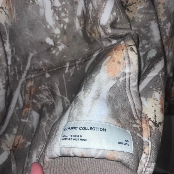 Comfrt camo hoodie - Picture 3 of 5